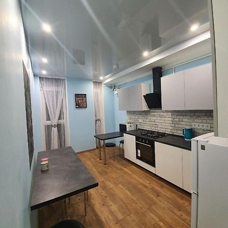 Avalon На Чорновола Appartamento Leopoli Esterno foto
