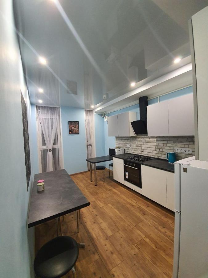Avalon На Чорновола Appartamento Leopoli Esterno foto